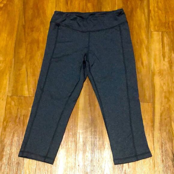 Old Navy Dark Gray Leggings Size Medium - Picture 1 of 7